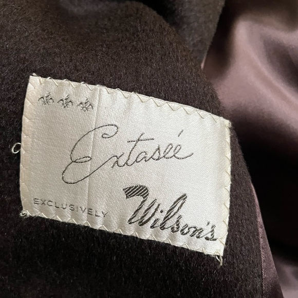 Vintage EUC dark brown coat with rosette buttons and bows. Like new! - Picture 7 of 9